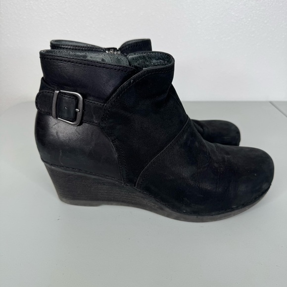Dansko Black Leather Wedge Heel Ankle Booties Size 42 - Picture 1 of 9